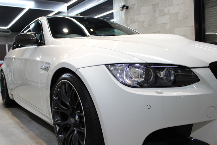 BMW M3 アルピンホワイト ヘッドライト