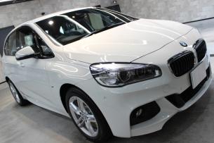 BMW 218d アクティブツアラー アルピンホワイト Mスポーツ フロントバンパー2