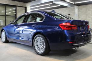 BMW 320d ラグジュアリー メディテラニアンブルー ホイール