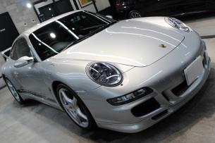 ポルシェ 911カレラ4S シルバー ボンネット