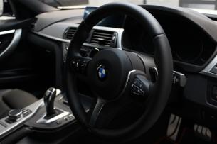 BMW 320d シートコーティング ダコタレザーステアリング