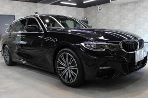 BMW 320d ブラックサファイア フロントバンパー右