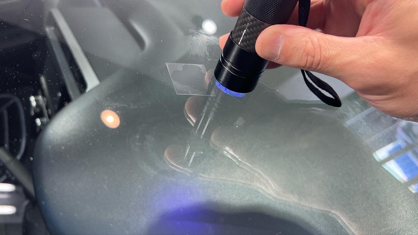UV2