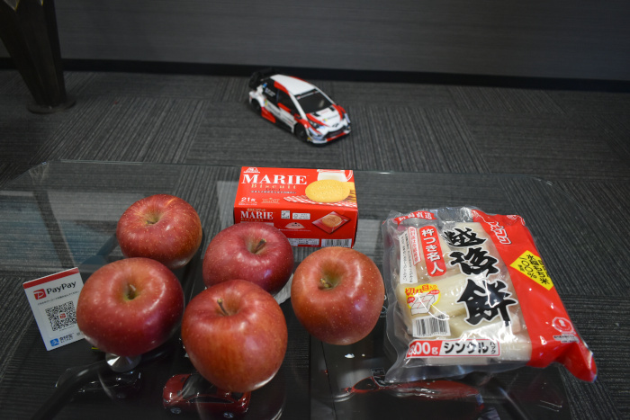 河野さん差し入れ