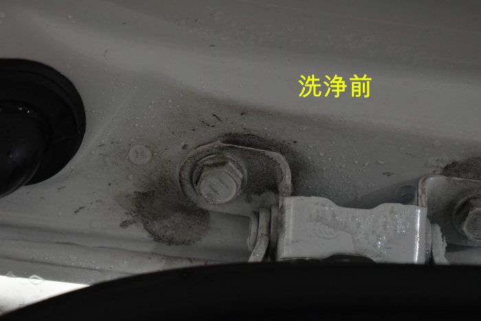 ハイエース細部洗浄前