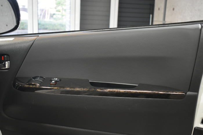 ハイエースドアトリム-2