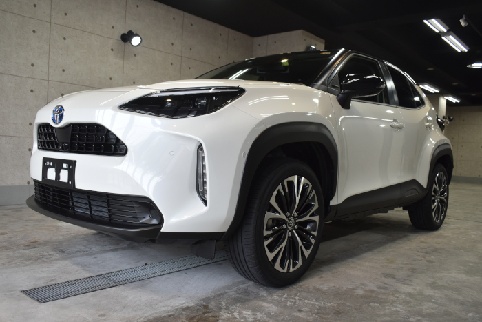 ヤリスクロス-1