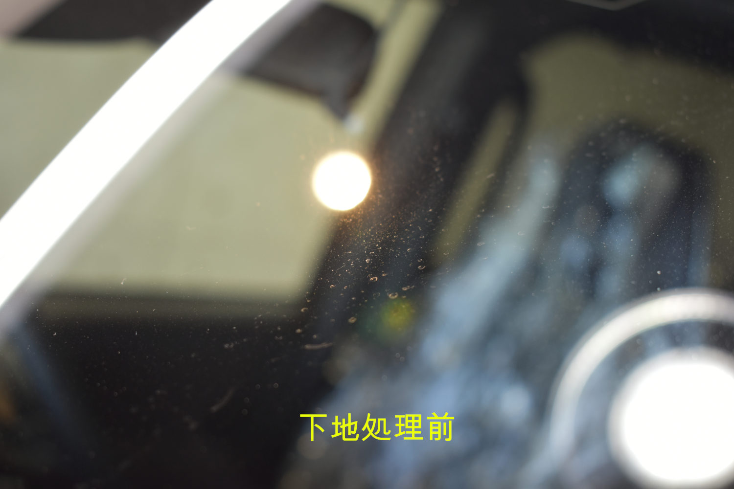 ヴォクシー-窓下地前-1