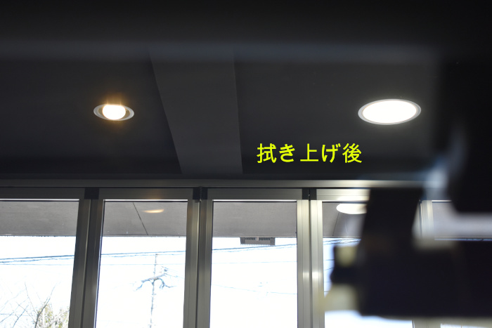 マカン内窓拭き上げ後-2