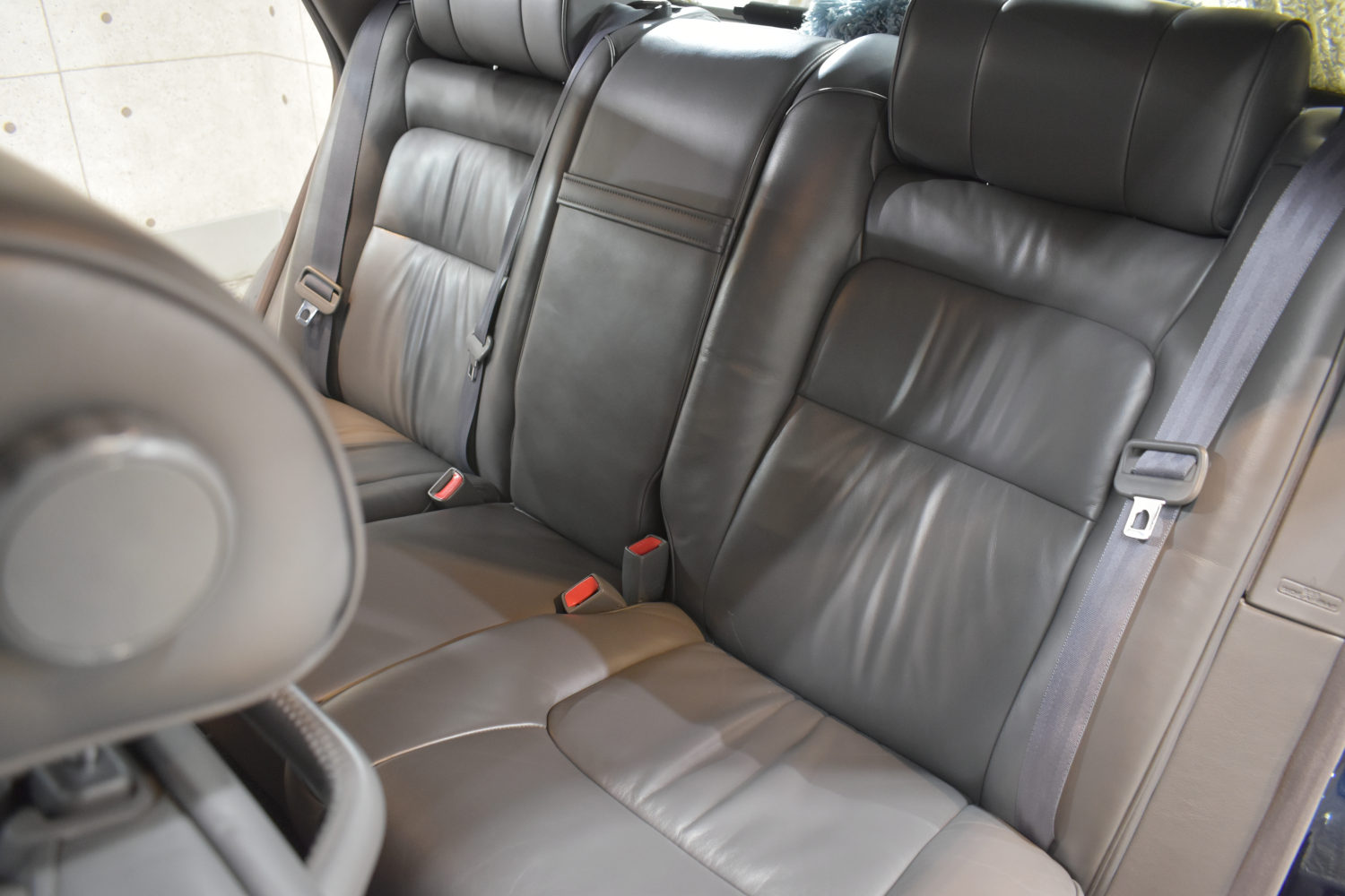 センチュリーシート-左後ろ