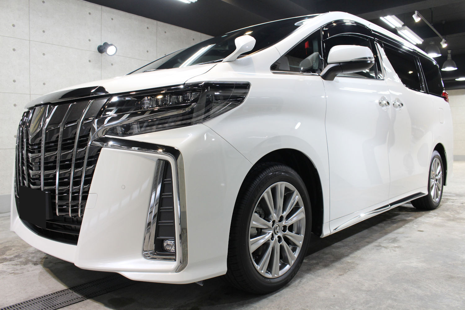 アルファード-4