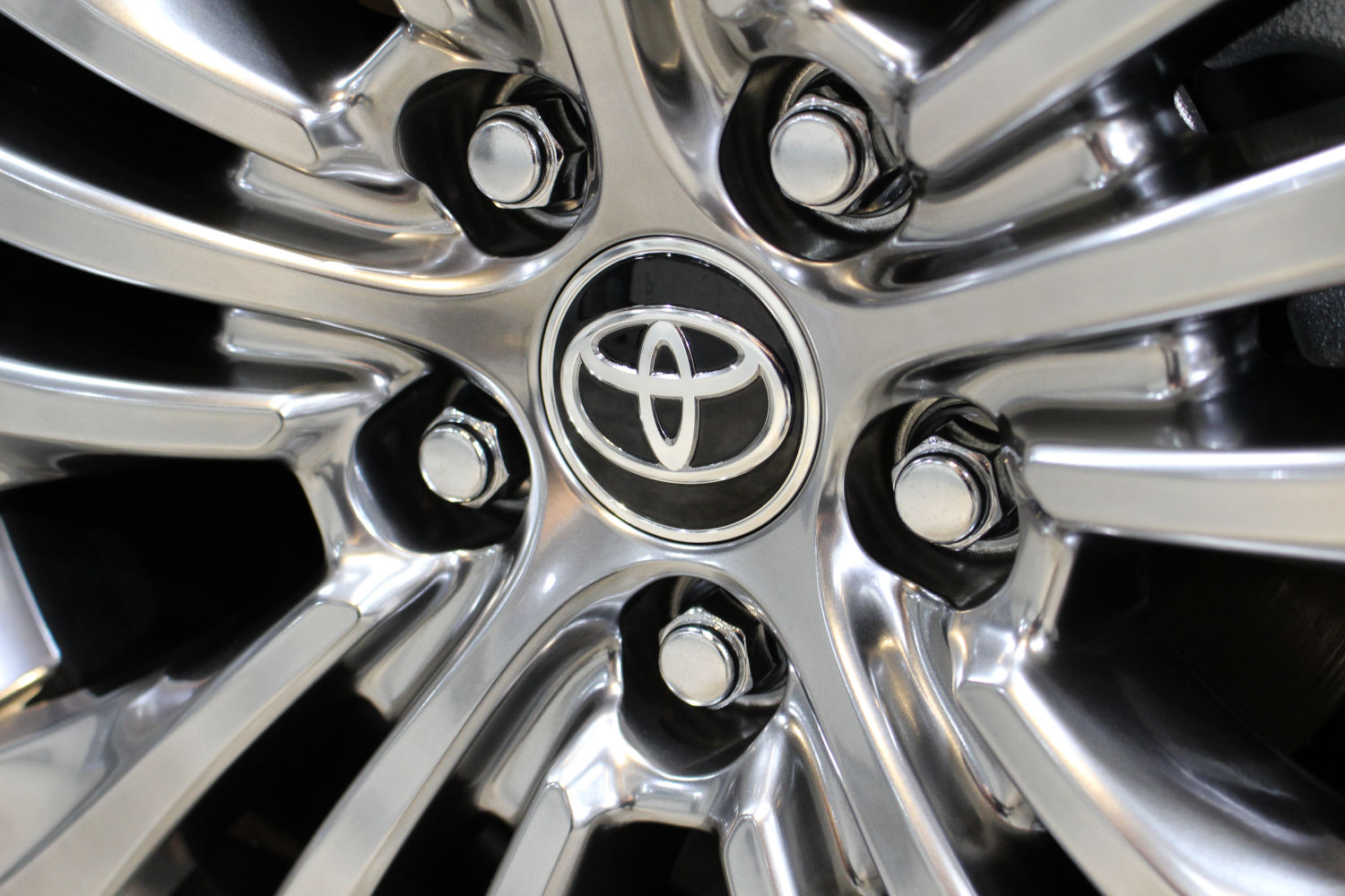 ハリアー-ホイール