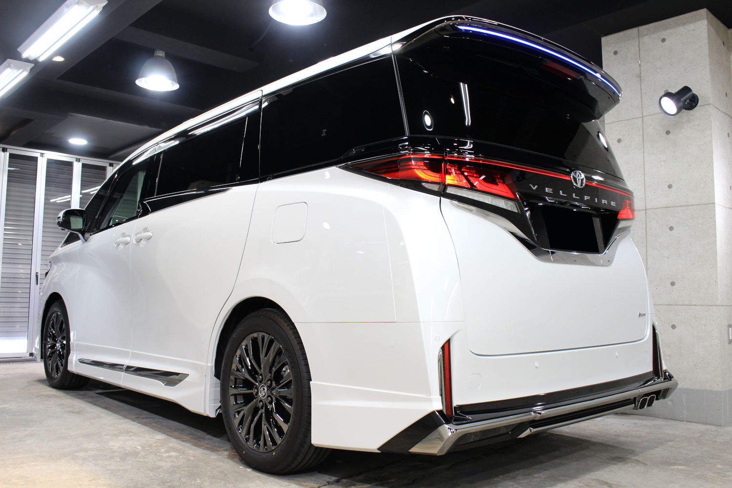 ヴェルファイア-7