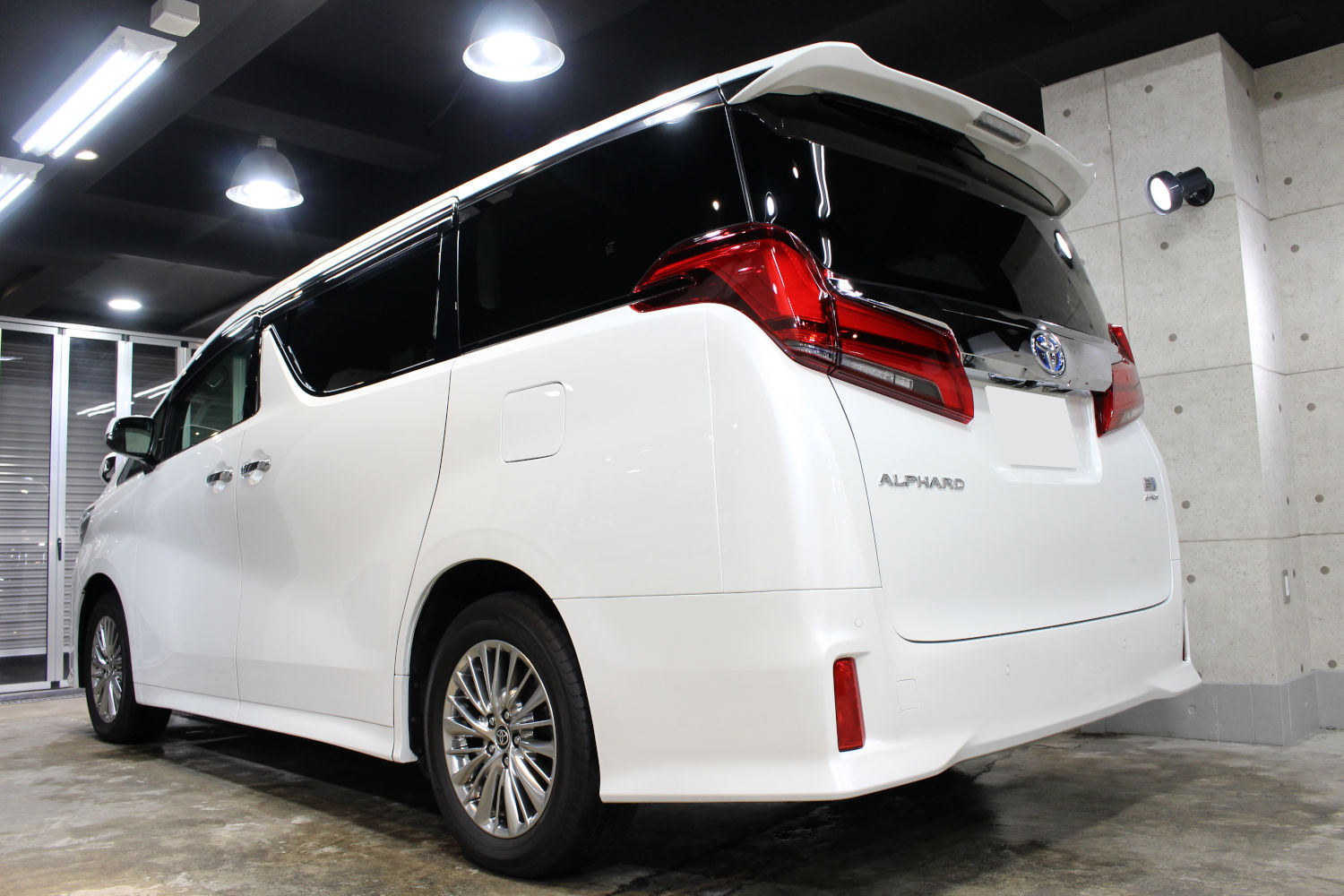 アルファード-8