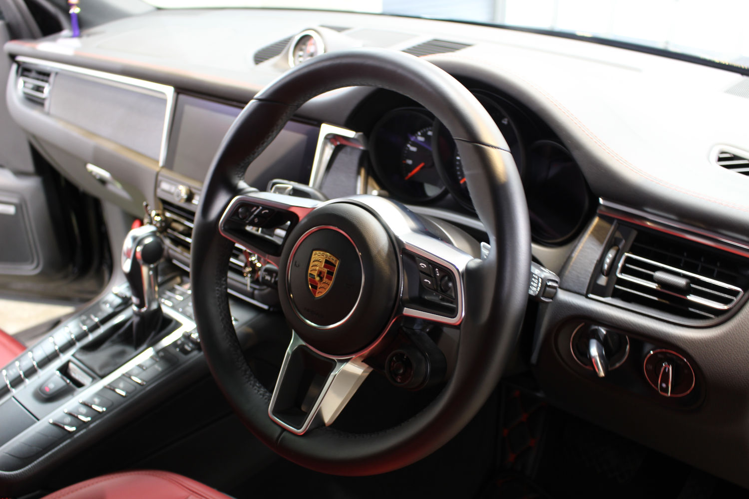 マカン-ハンドル