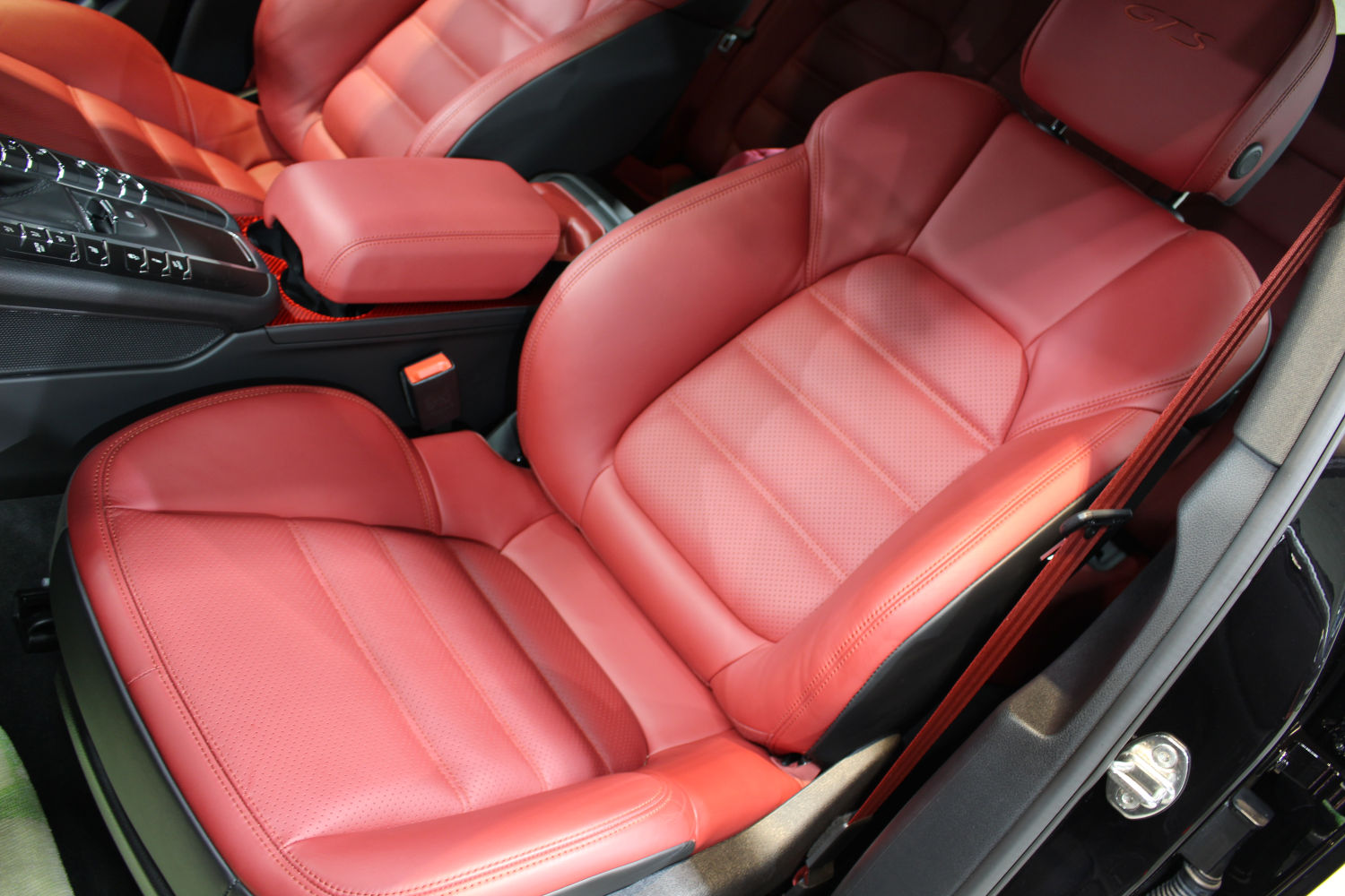 マカン-シート-3