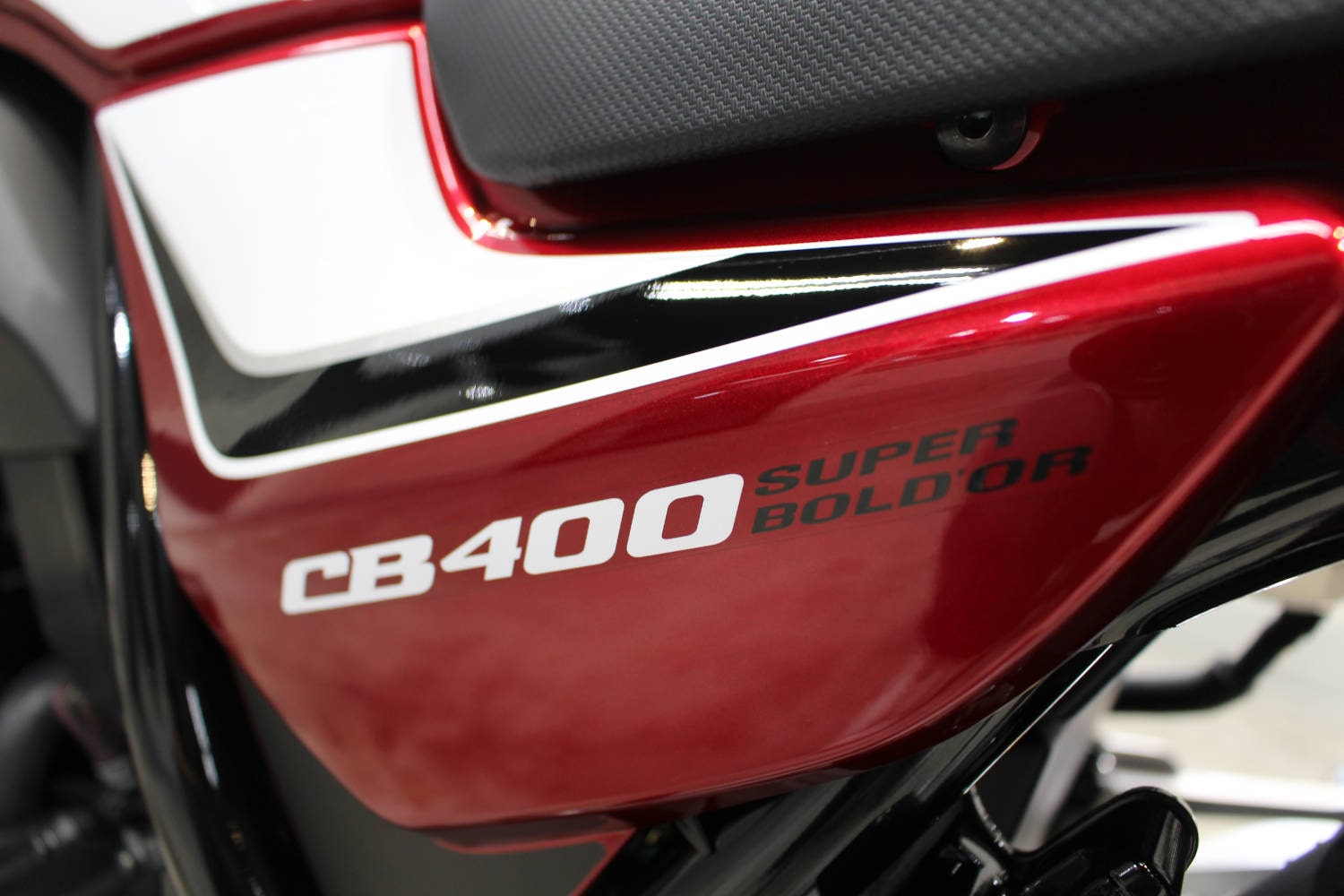 CB400-9