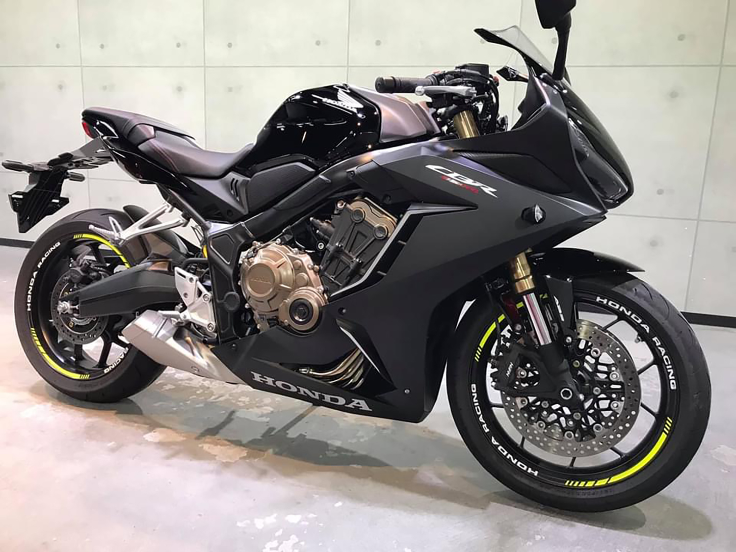 cbr1.jpg