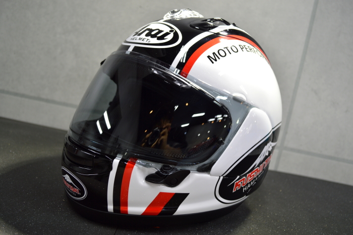 helmet04.jpg