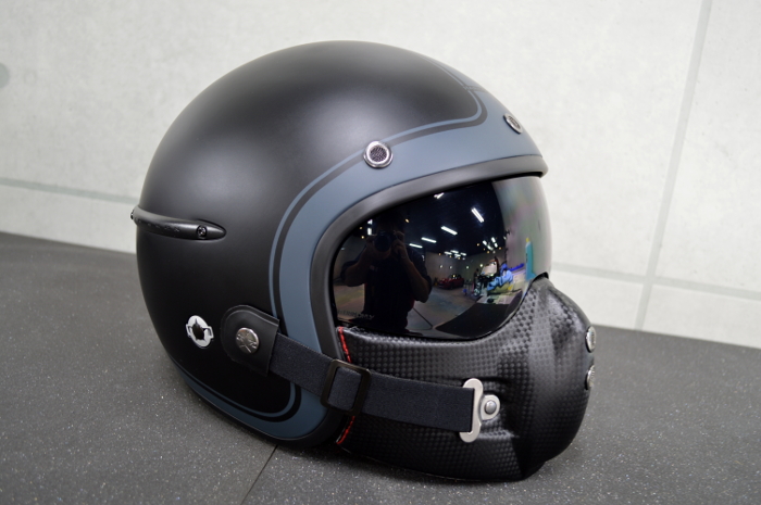 helmet06.jpg