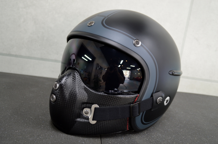 helmet08.jpg