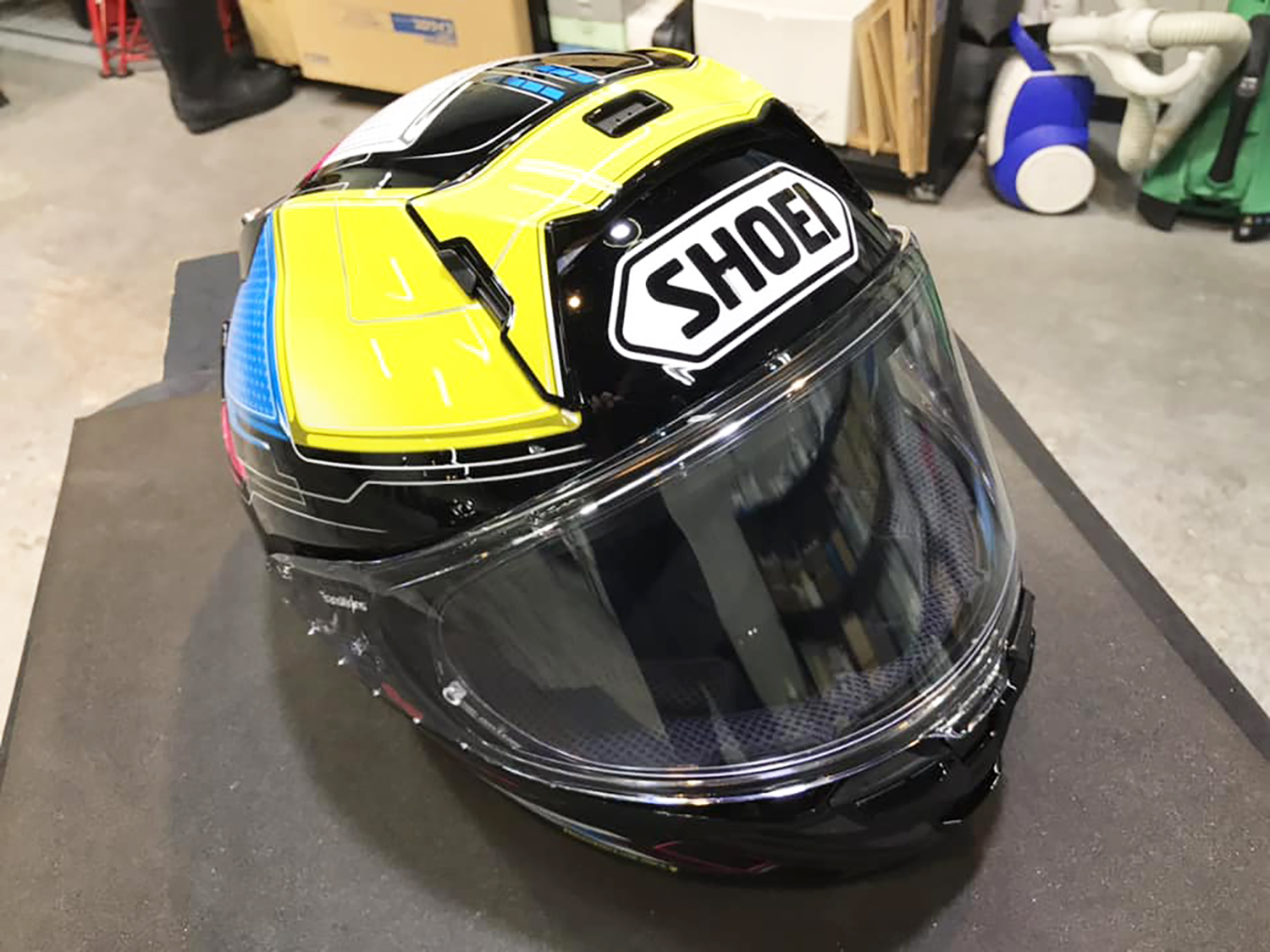 shoei-3.jpg