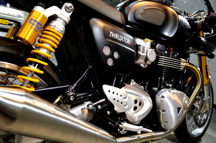 thruxtonr-08b.jpg