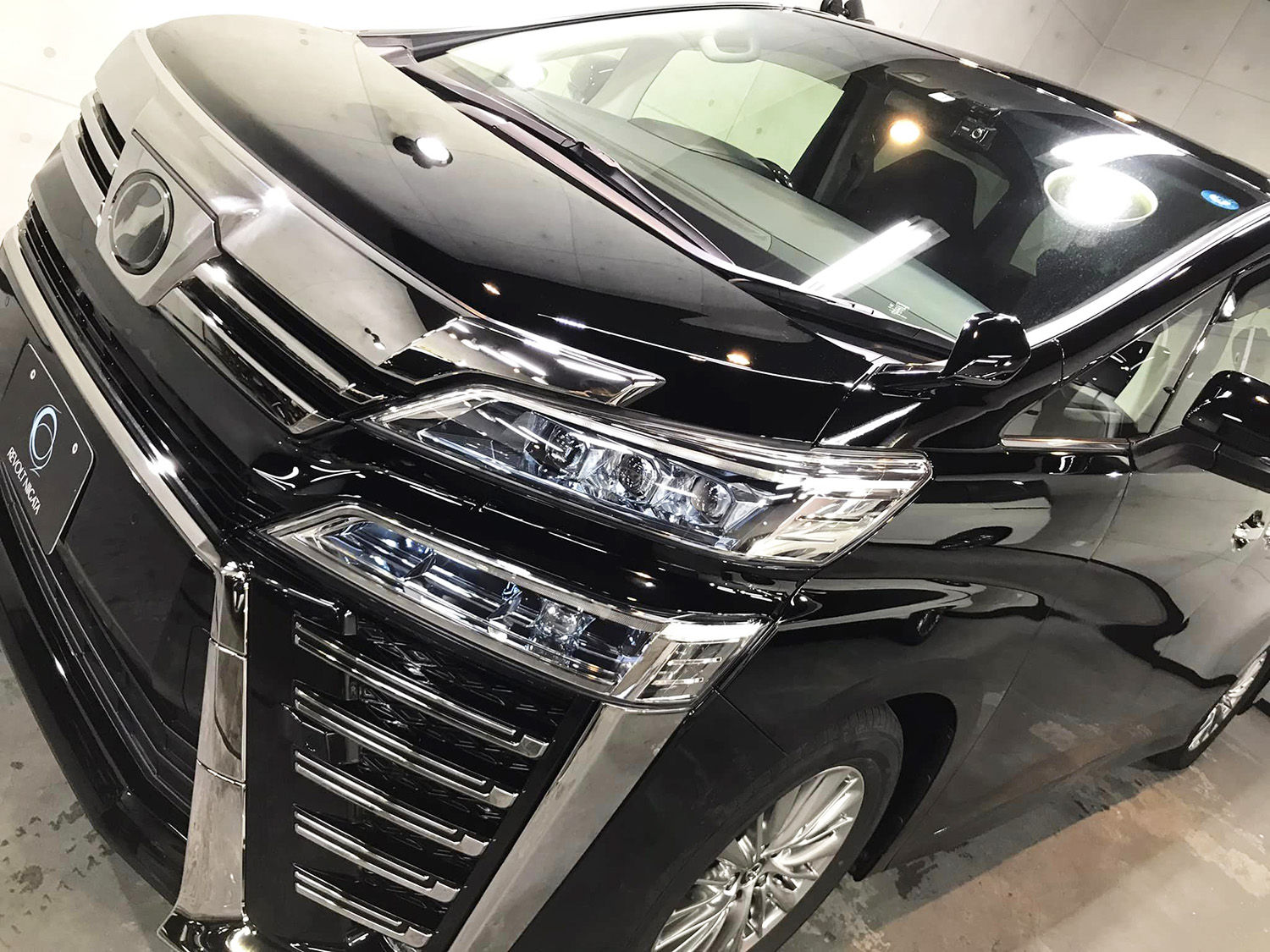 vellfire-1.jpg