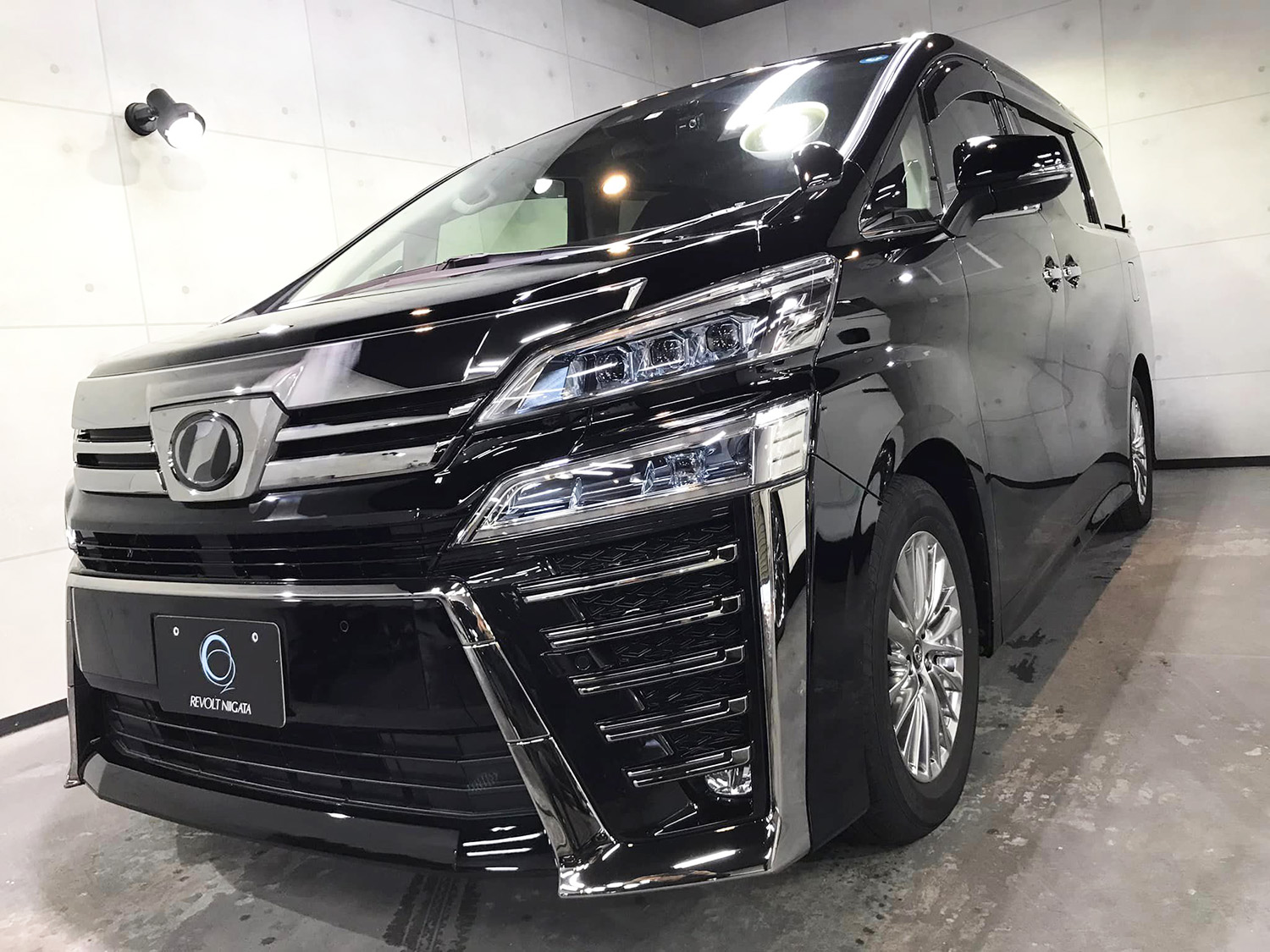 vellfire-11.jpg