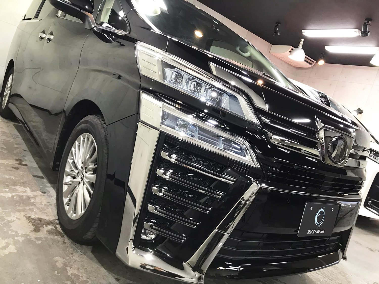 vellfire-9.jpg