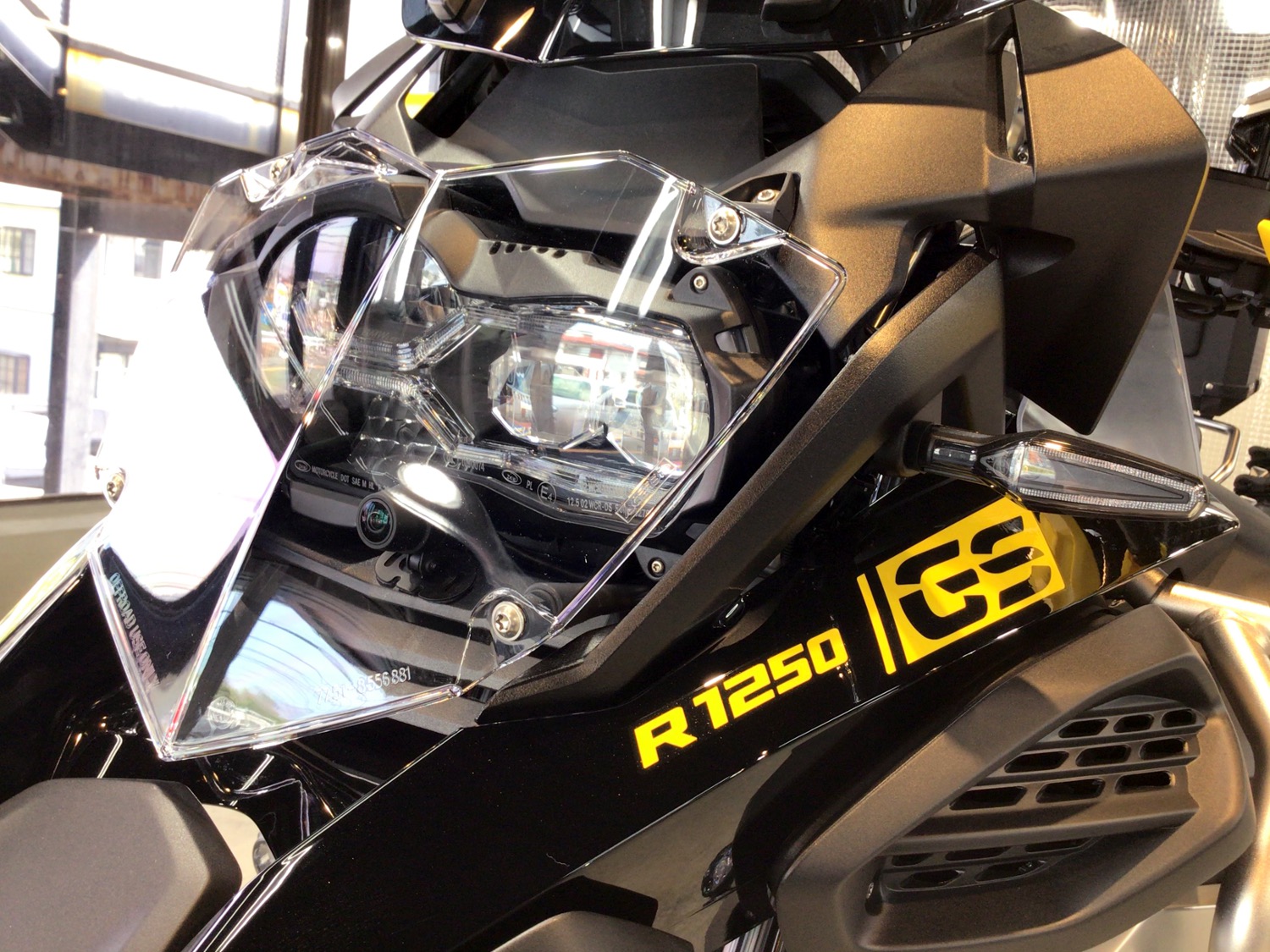 R 1250 AD 2