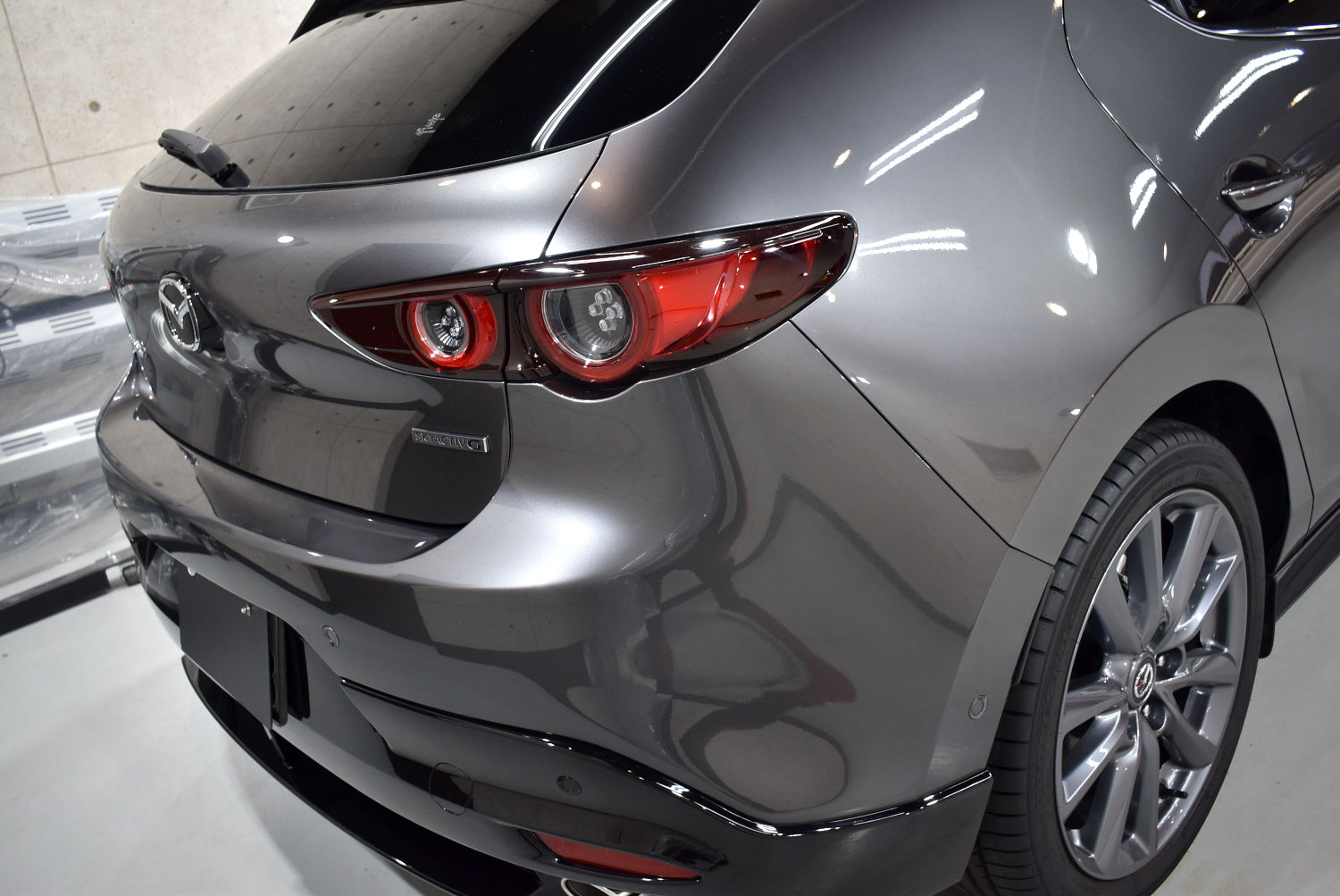 mazda3-6