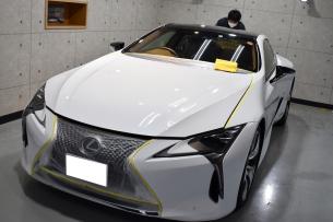 LC500h-1
