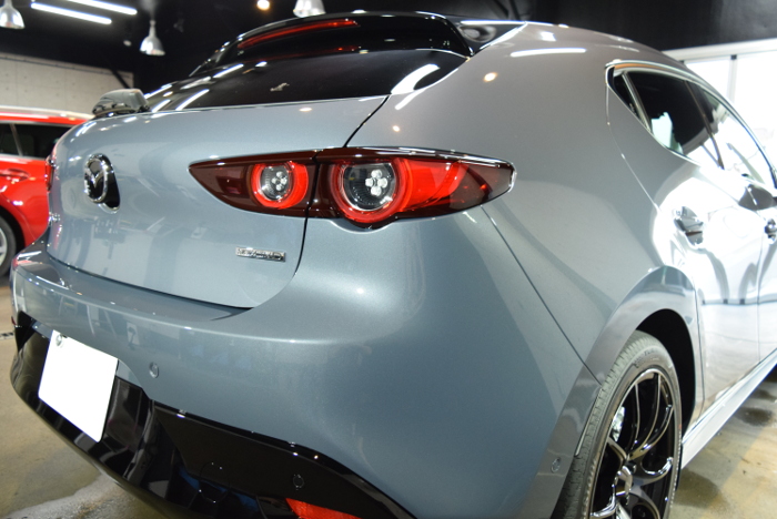 MAZDA3-3